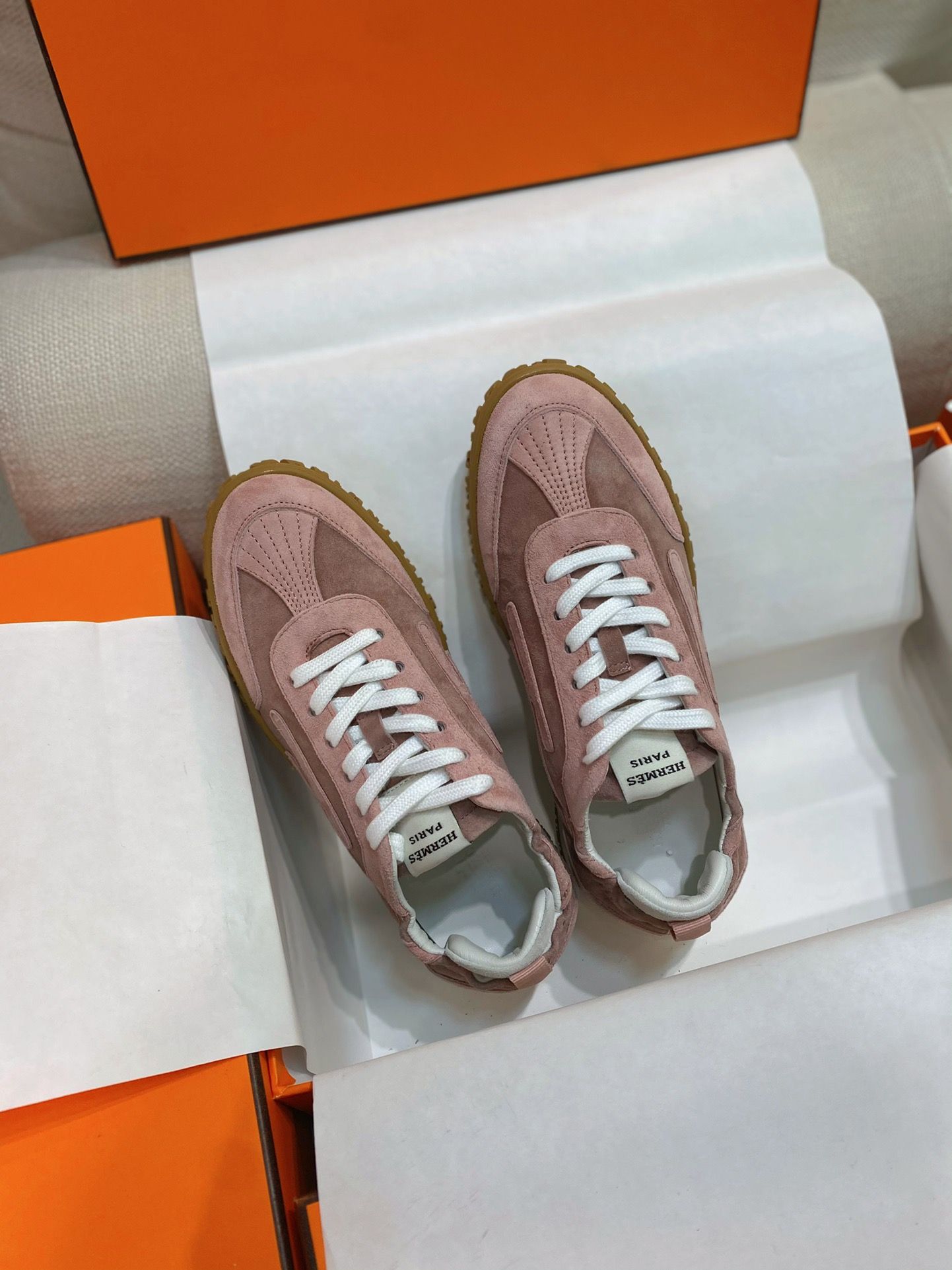 Hermes Women's Jet Sneakers in Cancan/Aquarelle Suede Leather - Image 5