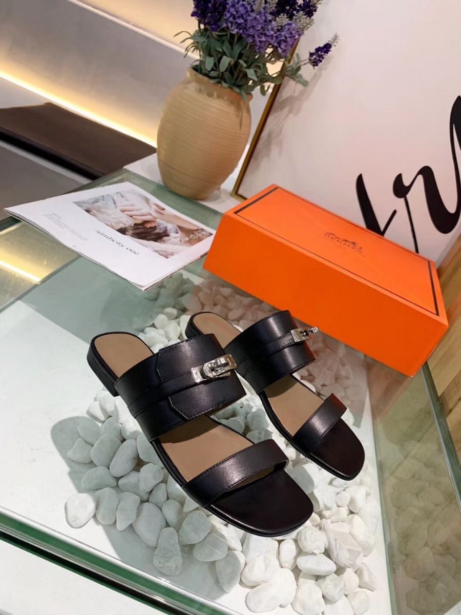 Hermes Avenue Sandals In Black Calfskin - Image 3