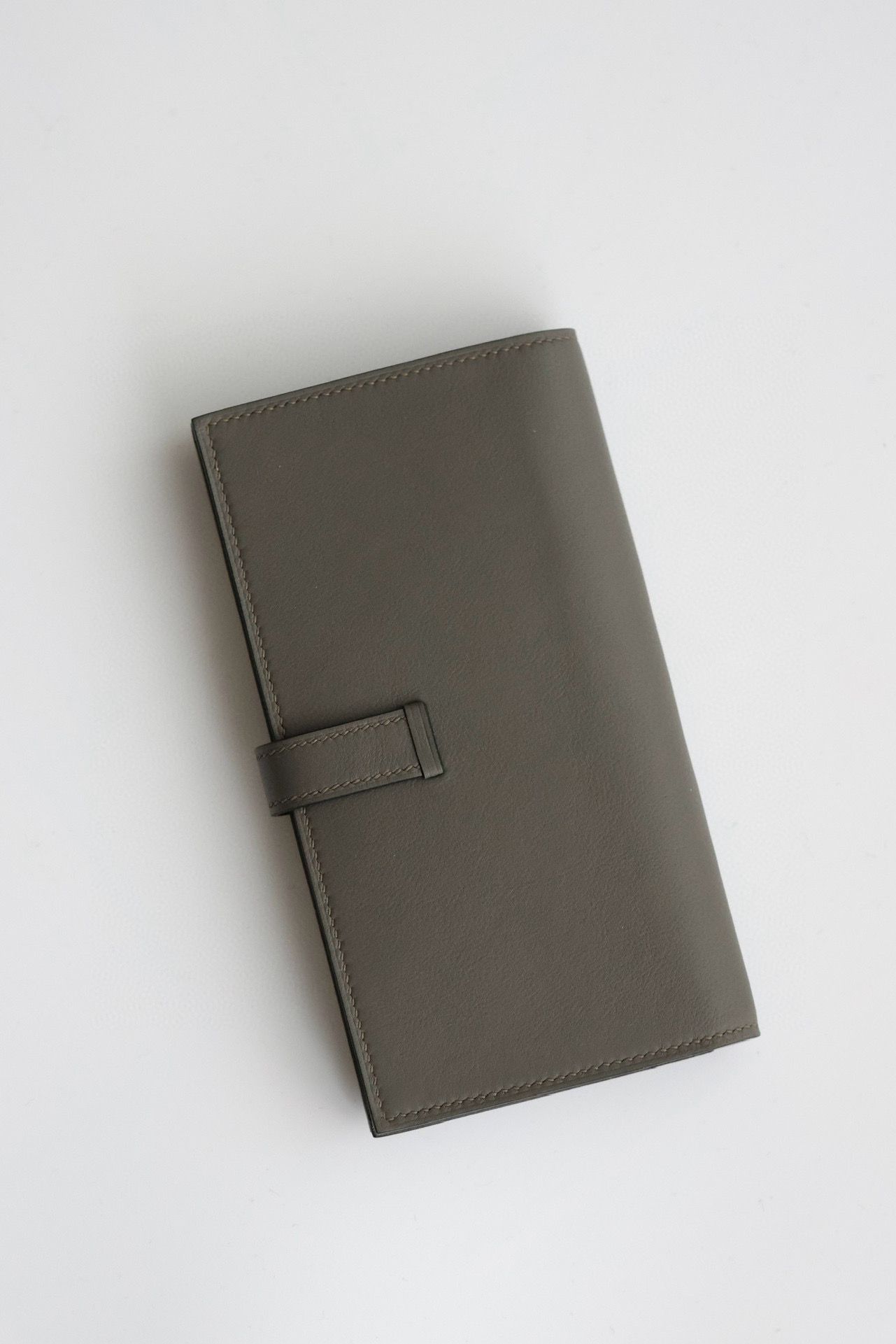 Hermes Bearn Long Handmade Wallet in Etain Swift Calfskin - Image 10