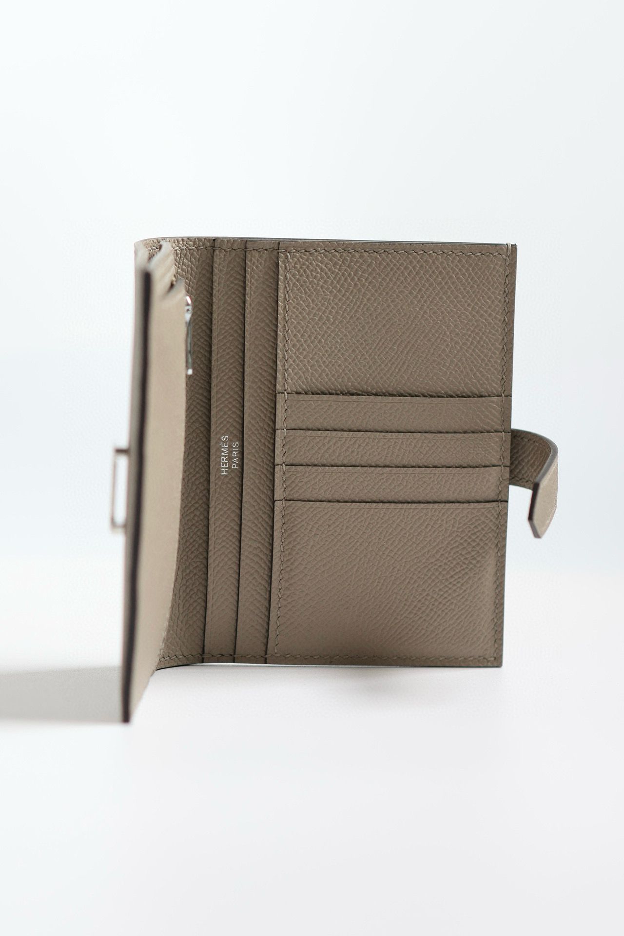 Hermes Bearn Compact Handmade Wallet in Gris Asphalt Epsom Calfskin - Image 6