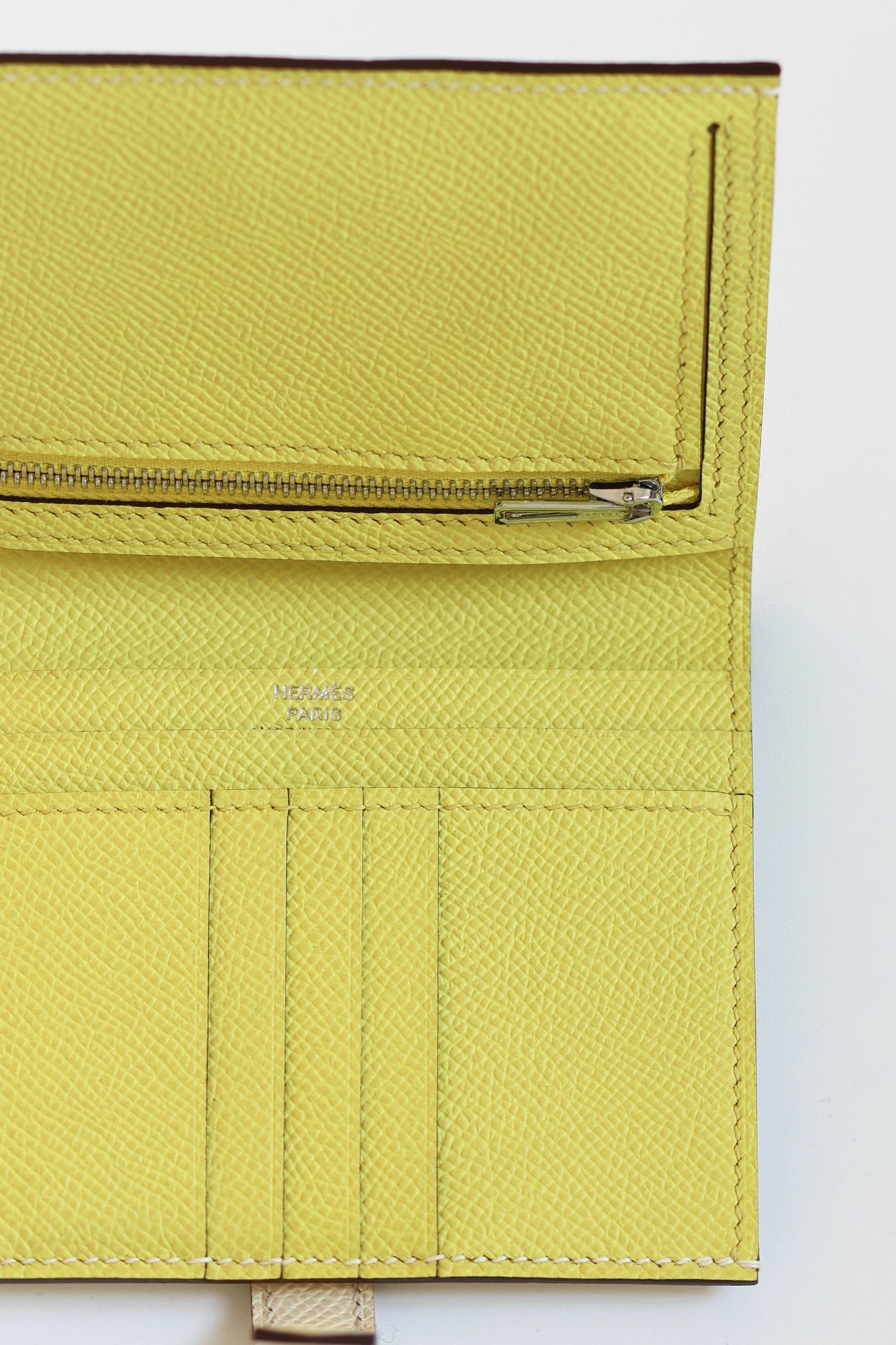 Hermes Bearn Compact Verso Handmade Wallet in Nata Epsom Calfskin - Image 7